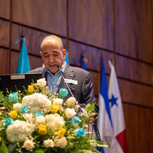 La sinergia entre INCAE y Ficohsa fortalece el liderazgo empresarial